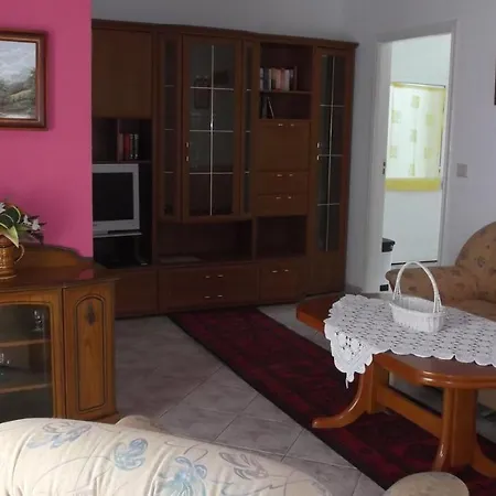 Vista Montana Roja Apartment Atogo